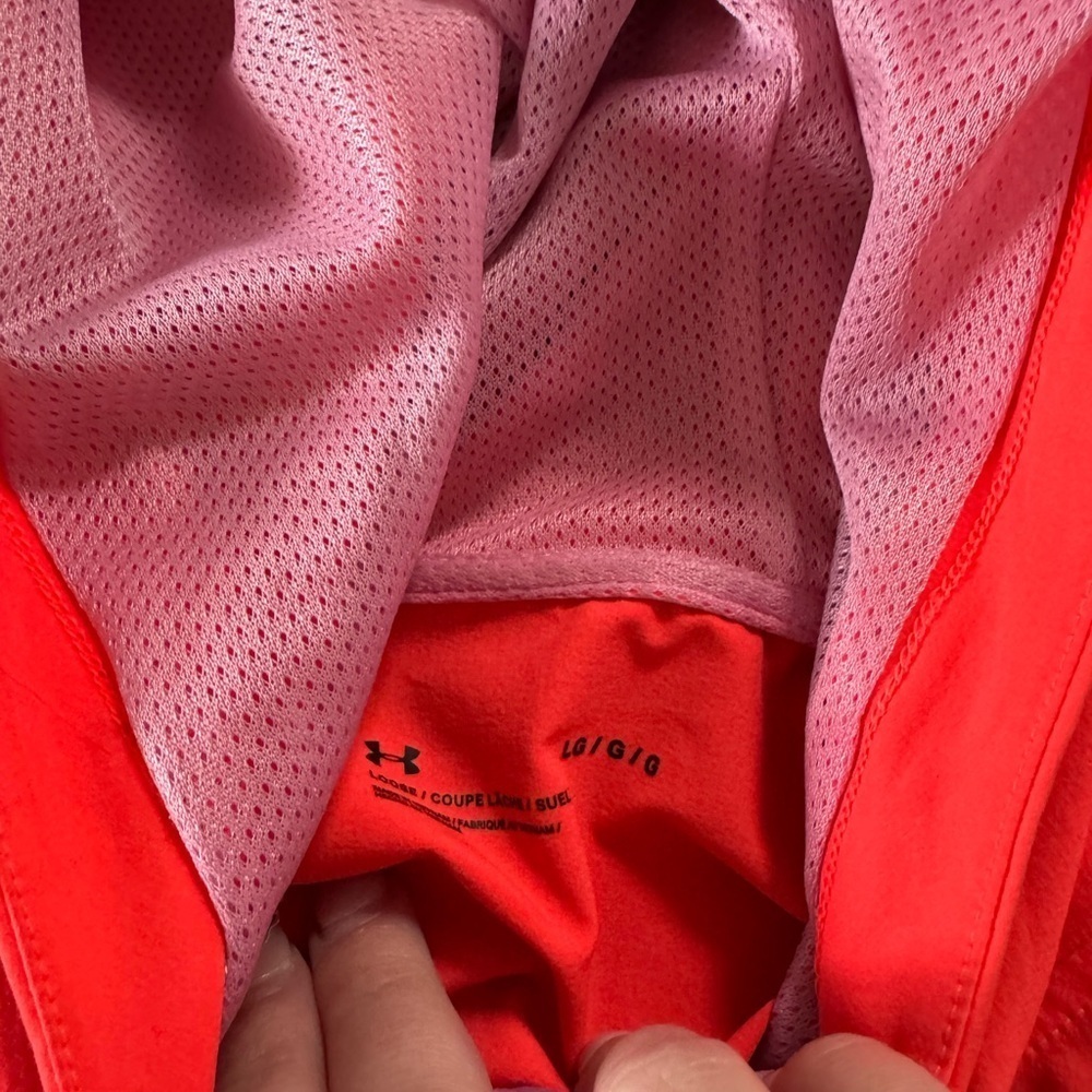 WOMENS UNDER ARMOUR JACKET SIZE LARGE - Picture 6 of 6